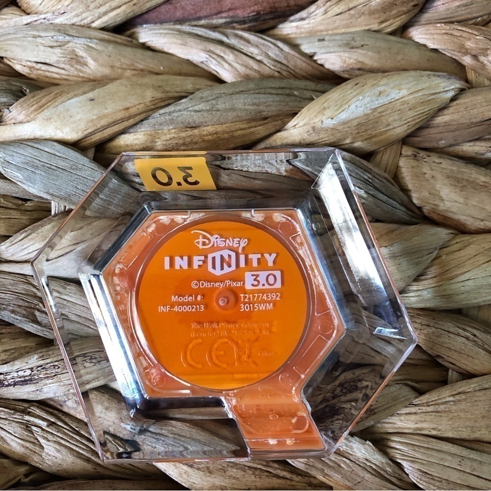 Disney Infinity: Power Discs: Butch - Picture 2 of 2
